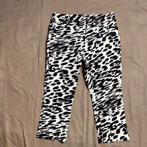 7th Avenue Black and White Animal Print Pants